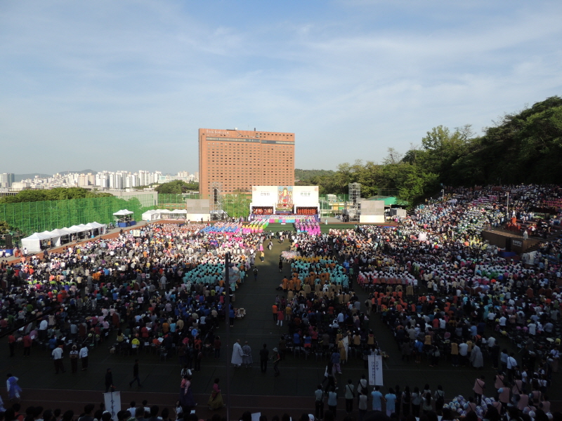 ұ 2560(2016) óԿų 