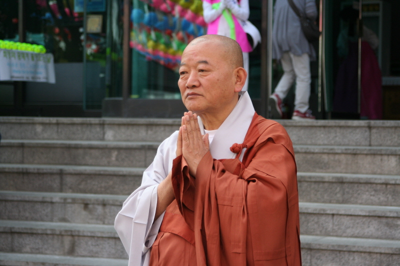 ұ 2560(2016) óԿų