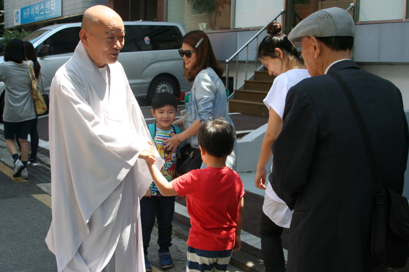 ұ 2560(2016) óԿų