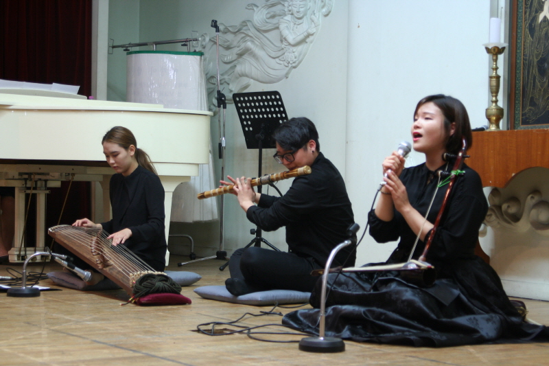 ұ 2560(2016) óԿų