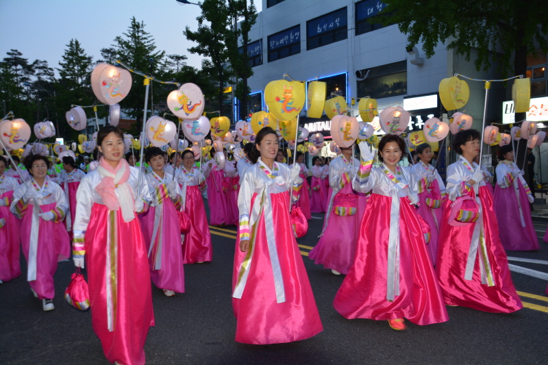 ұ 2561(2017) óԿų 