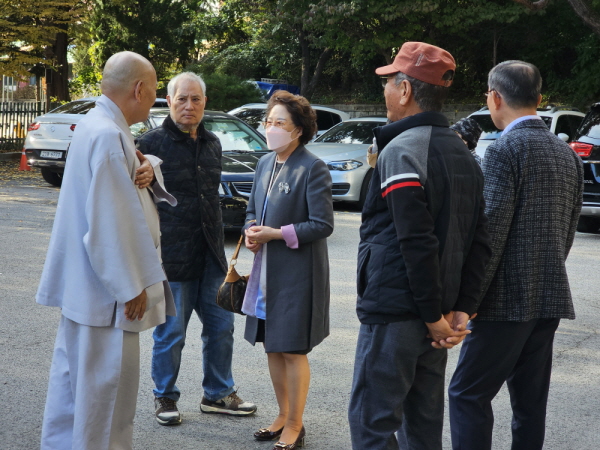   ʵб 32ȸ âȸ ,  湮 2025 11 1